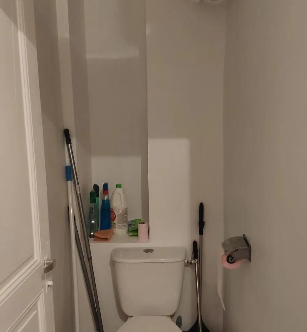 Appartements Simples Et Fonctionnels Pamiers Apartman